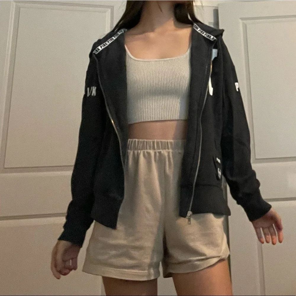 Pink jacket - Picture 3 of 3